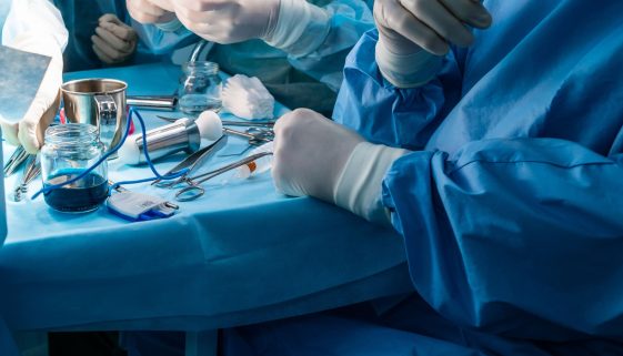 إزالة الانزلاق الغضروفي بالتدخل الميكروسكوبي المحدود