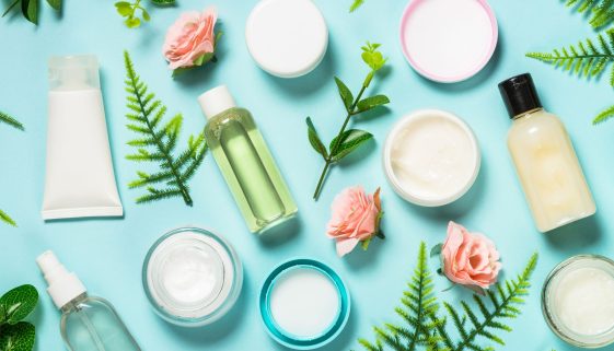 العناية بالبشرة والصحة الجلدية